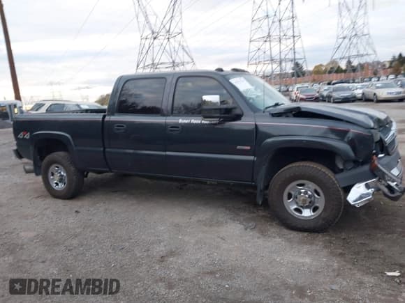 ✅ 2004 Chevrolet Silverado 2500HD LS • VIN: 1GCHK23224F227229 • Lot: 43679148. Wystawiony na IAAI z przebiegiem 171 831 mil. Bezpłatny archiwum sprzedaży aukcyjnych z USA i szczegółowy raport historii pojazdu na DreamBid. Zdjęcie 14.