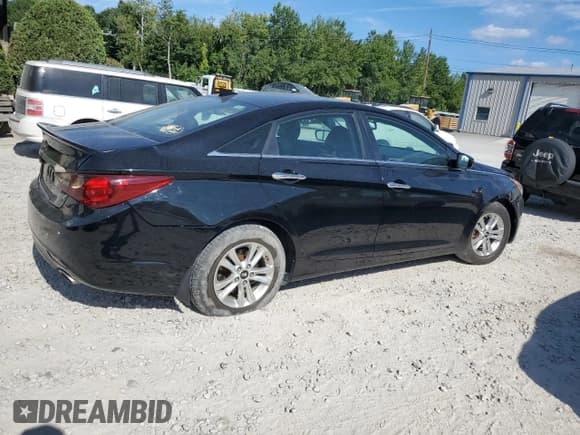 ✅ 2013 Hyundai Sonata SE • VIN: 5NPEC4AC7DH533405 • Lot: 69191224. Listed on Copart with 125,598 mi. Free auction sales archive from the USA and detailed vehicle history report at DreamBid. Image 3.