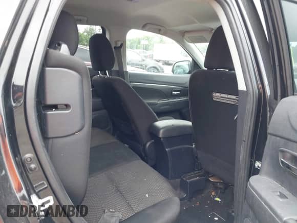 2016 Mitsubishi Outlander SE с VIN JA4AP3AWXGZ052112, выставлен на аукционе IAAI как лот 42740813 с пробегом 176 700 миль миль и . История ставок и продаж доступна на DreamBid. Изображение 8.