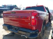 ✅ 2022 Chevrolet Silverado 1500 LT Trail Boss • VIN: 1GCPYFED4NZ235736 • Lot: 42743024. Wystawiony na IAAI z przebiegiem Nie podano. Bezpłatny archiwum sprzedaży aukcyjnych z USA i szczegółowy raport historii pojazdu na DreamBid. Zdjęcie 4.