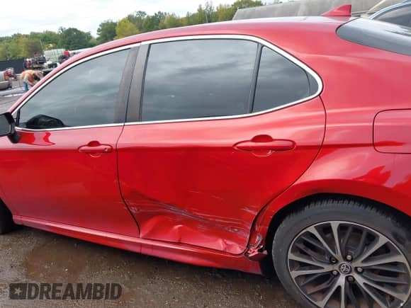 2020 Toyota Camry SE с VIN 4T1G11AK6LU360206, выставлен на аукционе IAAI как лот 43180776 с пробегом 123 421 миль миль и . История ставок и продаж доступна на DreamBid. Изображение 14.