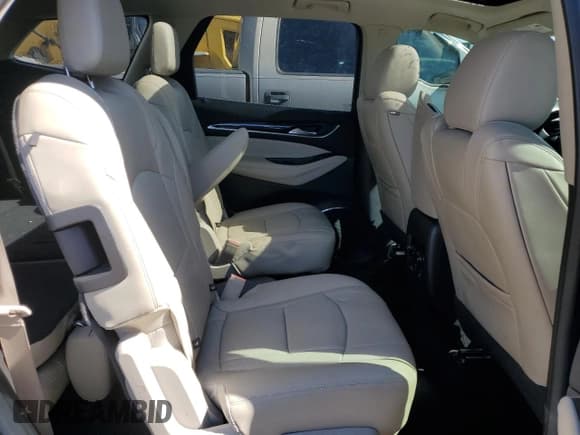 ✅ 2018 Buick Enclave Premium • VIN: 5GAERCKW5JJ153162 • Лот: 76415274. Опубликован ранее на Copart с пробегом Не указан. Бесплатный доступ к архиву аукционных продаж из США и подробный отчёт об истории автомобиля на DreamBid. Изображение 11.