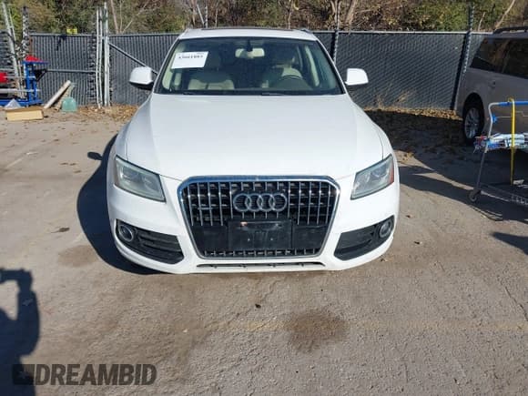 ✅ 2017 Audi Q5 Premium Plus • VIN: WA1L2AFP6HA059913 • Lot: 43661885. Wystawiony na IAAI z przebiegiem 146 037 mil. Bezpłatny archiwum sprzedaży aukcyjnych z USA i szczegółowy raport historii pojazdu na DreamBid. Zdjęcie 6.