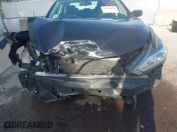 ✅ 2016 Nissan Altima S • VIN: 1N4AL3AP9GC235648 • Lot: 43272058. Listed on IAAI with 85,934 mi. Free auction sales archive from the USA and detailed vehicle history report at DreamBid. Image 6.