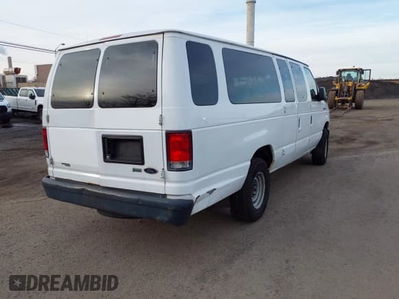 ✅ 2014 Ford Econoline Passenger XL • VIN: 1FBSS3BL1EDA45982 • Lot: 43803998. Listed on IAAI with 229,116 mi. Free auction sales archive from the USA and detailed vehicle history report at DreamBid. Image 4.