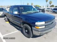 ✅ 2000 Chevrolet Silverado 1500 LT • VIN: 1GCEK19T5YE161803 • Lot: 43389504. Listed on IAAI with 363,069 mi. Free auction sales archive from the USA and detailed vehicle history report at DreamBid. Image 1.