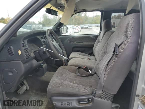 1999 Dodge 1500 с VIN 1B7HC13Z0XJ587556, выставлен на аукционе Copart как лот 76167934 с пробегом 80 107 миль миль и Списание • Salvage title. История ставок и продаж доступна на DreamBid. Изображение 7.