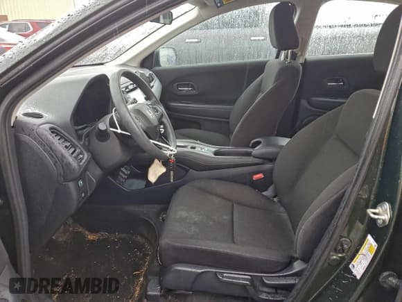 ✅ 2017 Honda HR-V LX • VIN: 3CZRU6H37HG700175 • Lot: 94125335. Listed on Copart with 68,671 mi. Free auction sales archive from the USA and detailed vehicle history report at DreamBid. Image 7.