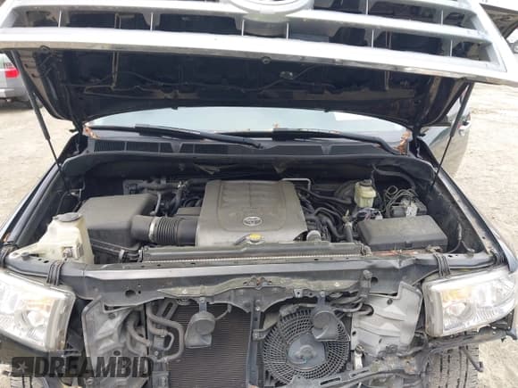 ✅ 2010 Toyota Sequoia Platinum • VIN: 5TDYY5G12AS027738 • Lot: 42100784. Listed on IAAI with 260,760 mi. Free auction sales archive from the USA and detailed vehicle history report at DreamBid. Image 10.