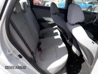 2017 Hyundai Accent SE с VIN KMHCT4AEXHU283030, выставлен на аукционе Copart как лот 61574902 с пробегом Не указан миль и . История ставок и продаж доступна на DreamBid. Изображение 6.