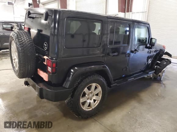 ✅ 2013 Jeep Wrangler Unlimited Sahara • VIN: 1C4BJWEG8DL585672 • Lot: 89521145. Wystawiony na Copart z przebiegiem 227 429 mil. Bezpłatny archiwum sprzedaży aukcyjnych z USA i szczegółowy raport historii pojazdu na DreamBid. Zdjęcie 3.