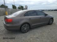 ✅ 2012 Volkswagen Jetta SEL • VIN: 3VWLP7AJ4CM124666 • Лот: 86176415. Опубликован ранее на Copart с пробегом 154 138 миль. Бесплатный доступ к архиву аукционных продаж из США и подробный отчёт об истории автомобиля на DreamBid. Изображение 3.