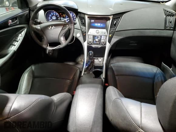 ✅ 2011 Hyundai Sonata SE • VIN: 5NPEC4AC2BH126928 • Lot: 70359744. Listed on Copart with 182,559 mi. Free auction sales archive from the USA and detailed vehicle history report at DreamBid. Image 8.