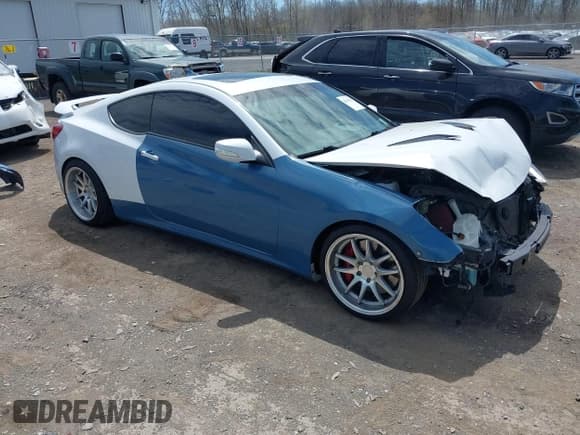 ✅ 2015 Hyundai Genesis Coupe R-Spec • VIN: KMHHU6KJ5FU125668 • Lot: 42139821. Wystawiony na IAAI z przebiegiem 55 316 mil. Bezpłatny archiwum sprzedaży aukcyjnych z USA i szczegółowy raport historii pojazdu na DreamBid. Zdjęcie 1.