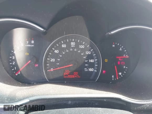 ✅ 2014 Kia Sorento LX • VIN: 5XYKTCA68EG506360 • Lot: 43611136. Wystawiony na IAAI z przebiegiem 200 647 mil. Bezpłatny archiwum sprzedaży aukcyjnych z USA i szczegółowy raport historii pojazdu na DreamBid. Zdjęcie 7.