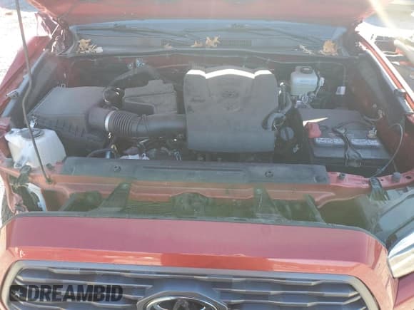 ✅ 2022 Toyota Tacoma TRD Sport • VIN: 3TYCZ5AN1NT061926 • Lot: 89909305. Wystawiony na Copart z przebiegiem 62 338 mil. Bezpłatny archiwum sprzedaży aukcyjnych z USA i szczegółowy raport historii pojazdu na DreamBid. Zdjęcie 11.