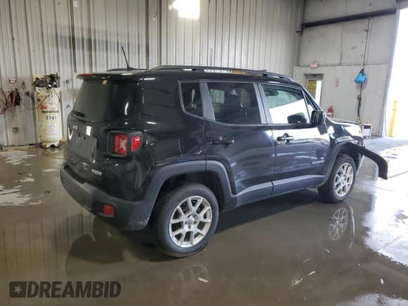 ✅ 2020 Jeep Renegade Latitude • VIN: ZACNJBBB8LPL96056 • Lot: 82380105. Listed on Copart with 96,285 mi. Free auction sales archive from the USA and detailed vehicle history report at DreamBid. Image 3.