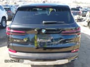 ✅ 2024 BMW X5 sDrive40i • VIN: 5UX13EU07R9V84942 • Лот: 42508950. Опубликован ранее на IAAI с пробегом 39 220 миль. Бесплатный доступ к архиву аукционных продаж из США и подробный отчёт об истории автомобиля на DreamBid. Изображение 16.