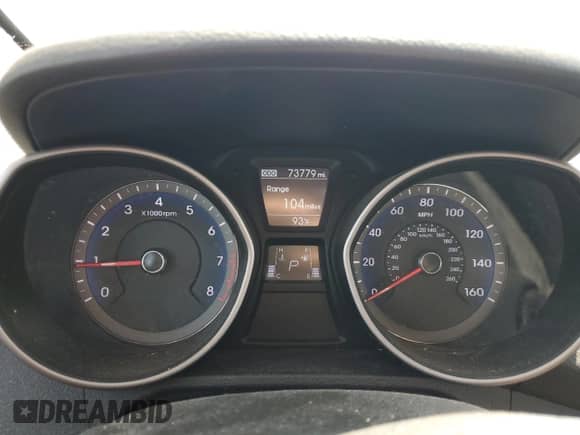 2017 Hyundai Elantra с VIN KMHD35LH8HU363329, выставлен на аукционе Copart как лот 64446855 с пробегом 73 779 миль миль и Списание • Salvage title. История ставок и продаж доступна на DreamBid. Изображение 9.