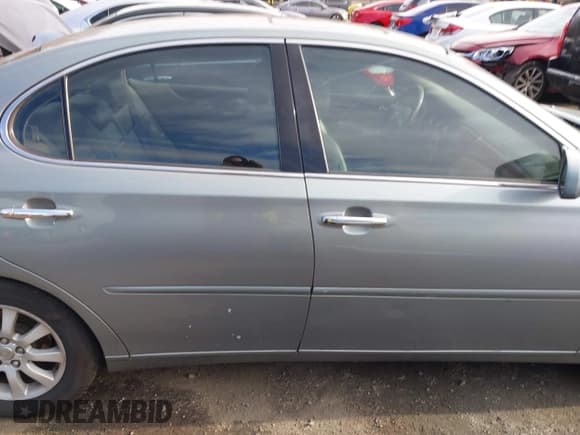 ✅ 2004 Lexus ES 350 • VIN: JTHBA30G745042175 • Лот: 43819477. Опубликован ранее на IAAI с пробегом 333 245 миль. Бесплатный доступ к архиву аукционных продаж из США и подробный отчёт об истории автомобиля на DreamBid. Изображение 13.