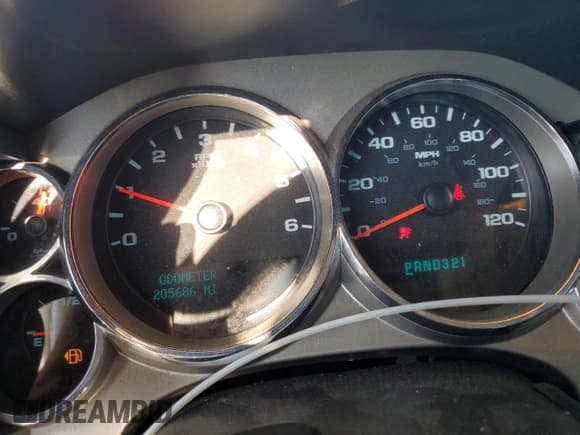 ✅ 2013 GMC Sierra 1500 SLE • VIN: 3GTP2VEA0DG120731 • Лот: 81667965. Опубликован ранее на Copart с пробегом 205 686 миль. Бесплатный доступ к архиву аукционных продаж из США и подробный отчёт об истории автомобиля на DreamBid. Изображение 9.