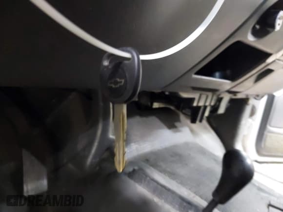 ✅ 2006 Chevrolet Silverado 2500HD LT2 • VIN: 1GCHK29U46E214094 • Lot: 42017633. Listed on IAAI with 220,014 mi. Free auction sales archive from the USA and detailed vehicle history report at DreamBid. Image 11.