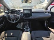 ✅ 2021 Toyota Corolla SE • VIN: JTND4MBE0M3110052 • Lot: 87068645. Wystawiony na Copart z przebiegiem 186 688 mil. Bezpłatny archiwum sprzedaży aukcyjnych z USA i szczegółowy raport historii pojazdu na DreamBid. Zdjęcie 9.