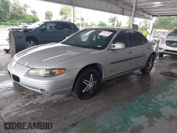 ✅ 2000 Pontiac Grand Prix • VIN: 1G2WJ52J5YF172354 • Lot: 43166786. Listed on IAAI with 151,779 mi. Free auction sales archive from the USA and detailed vehicle history report at DreamBid. Image 2.