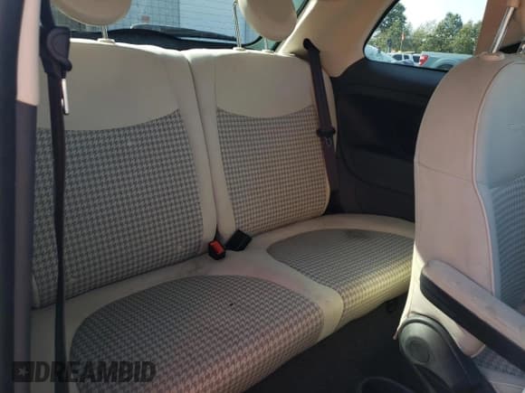 ✅ 2017 FIAT 500 Pop • VIN: 3C3CFFKR8HT508908 • Лот: 80627585. Опубликован ранее на Copart с пробегом 64 675 миль. Бесплатный доступ к архиву аукционных продаж из США и подробный отчёт об истории автомобиля на DreamBid. Изображение 11.