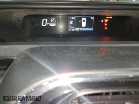 ✅ 2018 Toyota Prius One • VIN: JTDKDTB38J1600590 • Лот: 86127145. Опубликован ранее на Copart с пробегом 98 413 миль. Бесплатный доступ к архиву аукционных продаж из США и подробный отчёт об истории автомобиля на DreamBid. Изображение 9.