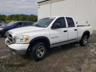 2006 Dodge 1500 ST с VIN 1D7HA18K76J133813, выставлен на аукционе Copart как лот 71985084 с пробегом 150 477 миль миль и Списание • Salvage title. История ставок и продаж доступна на DreamBid. Изображение 1.