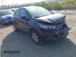 ✅ 2021 Chevrolet Trax LS • VIN: KL7CJNSB0MB342383 • Lot: 42924592. Listed on IAAI with 36,961 mi. Free auction sales archive from the USA and detailed vehicle history report at DreamBid. Image 1.