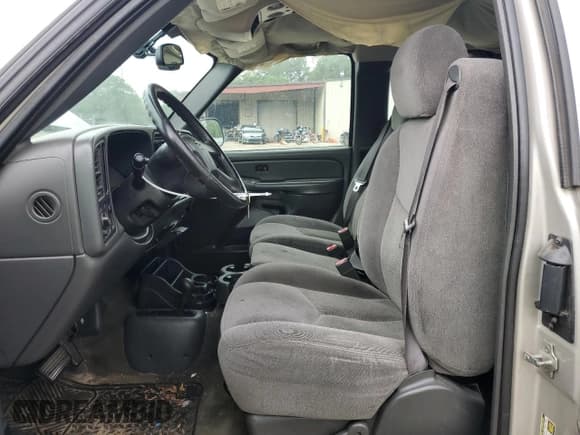 ✅ 2005 Chevrolet Silverado 1500 • VIN: 1GCEK19V55E288466 • Лот: 56499875. Опубликован ранее на Copart с пробегом 294 968 миль. Бесплатный доступ к архиву аукционных продаж из США и подробный отчёт об истории автомобиля на DreamBid. Изображение 7.