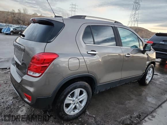 ✅ 2020 Chevrolet Trax LT • VIN: KL7CJPSB1LB344573 • Lot: 92058195. Wystawiony na Copart z przebiegiem 47 874 mil. Bezpłatny archiwum sprzedaży aukcyjnych z USA i szczegółowy raport historii pojazdu na DreamBid. Zdjęcie 3.