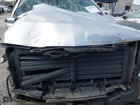 ✅ 2020 Chevrolet Tahoe LT • VIN: 1GNSCBKC8LR221971 • Lot: 41455932. Wystawiony na IAAI z przebiegiem Nie podano. Bezpłatny archiwum sprzedaży aukcyjnych z USA i szczegółowy raport historii pojazdu na DreamBid. Zdjęcie 10.