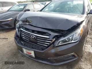 2015 Hyundai Sonata Limited с VIN 5NPE34AF8FH236849, выставлен на аукционе IAAI как лот 43263788 с пробегом 116 609 миль миль и . История ставок и продаж доступна на DreamBid. Изображение 6.