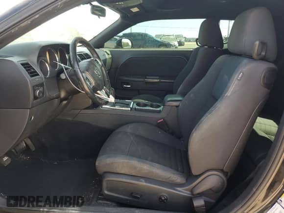 ✅ 2012 Dodge Challenger SXT • VIN: 2C3CDYAG4CH118276 • Lot: 70877304. Wystawiony na Copart z przebiegiem 118 691 mil. Bezpłatny archiwum sprzedaży aukcyjnych z USA i szczegółowy raport historii pojazdu na DreamBid. Zdjęcie 7.