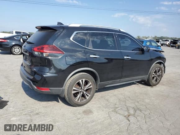 ✅ 2019 Nissan Rogue SV • VIN: JN8AT2MT6KW501667 • Lot: 70997465. Listed on Copart with 100,349 mi. Free auction sales archive from the USA and detailed vehicle history report at DreamBid. Image 3.