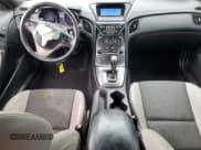 ✅ 2015 Hyundai Genesis Coupe 3.8L Base • VIN: KMHHT6KJ7FU125478 • Lot: 66081934. Wystawiony na Copart z przebiegiem 77 314 mil. Bezpłatny archiwum sprzedaży aukcyjnych z USA i szczegółowy raport historii pojazdu na DreamBid. Zdjęcie 8.