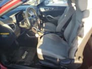 ✅ 2013 Hyundai Veloster w/Gray Int • VIN: KMHTC6AD3DU139042 • Lot: 85722614. Wystawiony na Copart z przebiegiem 133 184 mil. Bezpłatny archiwum sprzedaży aukcyjnych z USA i szczegółowy raport historii pojazdu na DreamBid. Zdjęcie 7.