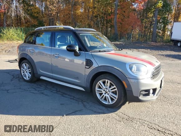 ✅ 2019 MINI Countryman Cooper • VIN: WMZYV5C54K3F57930 • Lot: 87391745. Wystawiony na Copart z przebiegiem 124 402 mil. Bezpłatny archiwum sprzedaży aukcyjnych z USA i szczegółowy raport historii pojazdu na DreamBid. Zdjęcie 4.