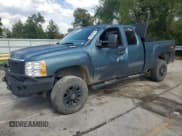 ✅ 2007 Chevrolet Silverado 2500HD Work Truck • VIN: 1GCHK29K97E574543 • Лот: 84603735. Опубликован ранее на Copart с пробегом 230 431 миль. Бесплатный доступ к архиву аукционных продаж из США и подробный отчёт об истории автомобиля на DreamBid. Изображение 1.