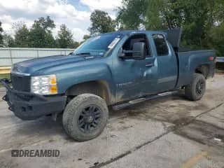 2007 Chevrolet Silverado 2500HD Work Truck with VIN 1GCHK29K97E574543, listed as a Copart auction lot 84603735 with 230,431 mi miles and Salvage title. Bid and sale history available at DreamBid. Image 1.