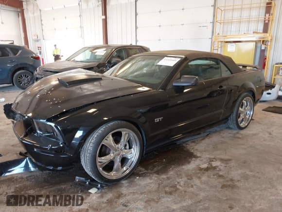 ✅ 2007 Ford Mustang GT Deluxe • VIN: 1ZVHT85HX75358269 • Lot: 43349509. Listed on IAAI with 93,128 mi. Free auction sales archive from the USA and detailed vehicle history report at DreamBid. Image 2.
