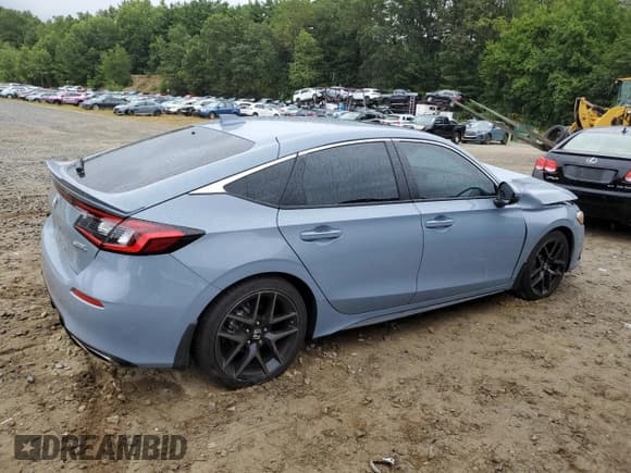 ✅ 2024 Honda Civic Sport Touring • VIN: 19XFL1G8XRE019744 • Lot: 69560635. Wystawiony na Copart z przebiegiem 6 973 mil. Bezpłatny archiwum sprzedaży aukcyjnych z USA i szczegółowy raport historii pojazdu na DreamBid. Zdjęcie 3.