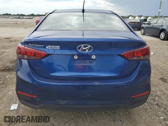 ✅ 2020 Hyundai Accent SE • VIN: 3KPC24A65LE122284 • Lot: 69691234. Wystawiony na Copart z przebiegiem 69 903 mil mil. Skorzystaj z bezpłatnego archiwum sprzedaży aukcyjnych z USA i zobacz szczegółowy raport historii pojazdu na DreamBid. Zdjęcie 6.