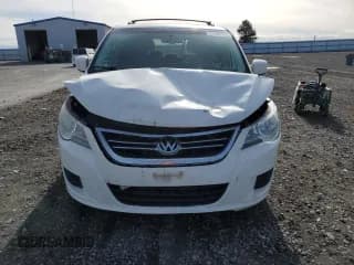 ✅ 2009 Volkswagen Routan SEL • VIN: 2V8HW54X29R601410 • Лот: 53168524. Опубликован ранее на Copart с пробегом 153 898 миль. Бесплатный доступ к архиву аукционных продаж из США и подробный отчёт об истории автомобиля на DreamBid. Изображение 5.
