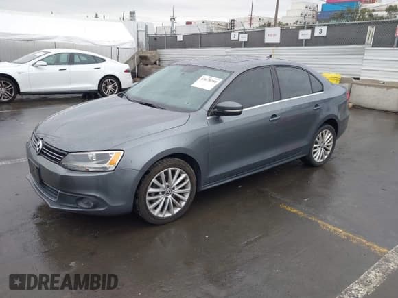 ✅ 2013 Volkswagen Jetta SEL • VIN: 3VWLP7AJ2DM440911 • Lot: 43678280. Listed on IAAI with 133,618 mi. Free auction sales archive from the USA and detailed vehicle history report at DreamBid. Image 17.