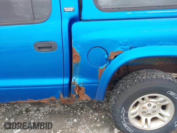 ✅ 2001 Dodge Dakota Sport • VIN: 1B7GG2AN91S214863 • Lot: 42440083. Wystawiony na IAAI z przebiegiem 191 698 mil. Bezpłatny archiwum sprzedaży aukcyjnych z USA i szczegółowy raport historii pojazdu na DreamBid. Zdjęcie 12.