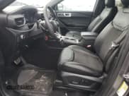 ✅ 2022 Ford Explorer ST • VIN: 1FM5K8GC1NGB02836 • Лот: 86216695. Опубликован ранее на Copart с пробегом 27 054 миль. Бесплатный доступ к архиву аукционных продаж из США и подробный отчёт об истории автомобиля на DreamBid. Изображение 7.